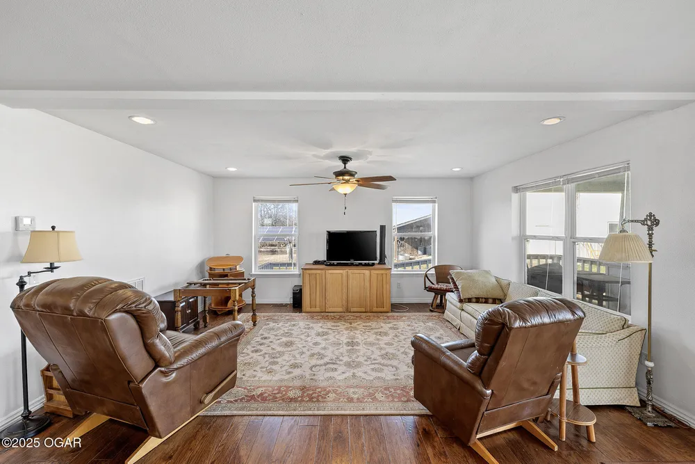 660 Pendergraft Rd, Noel, MO 64854