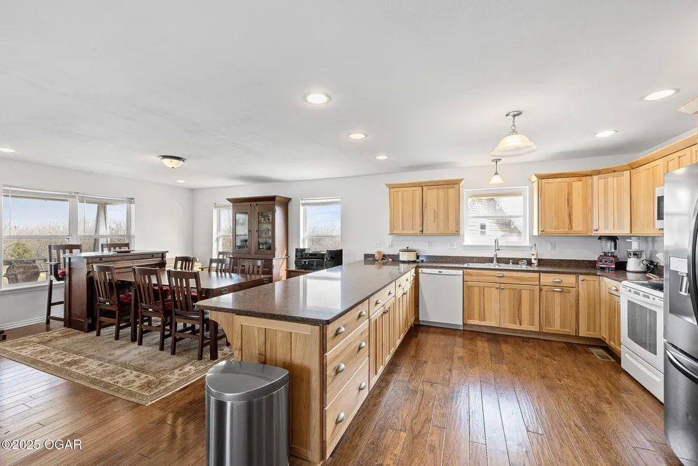 660 Pendergraft Rd, Noel, MO 64854