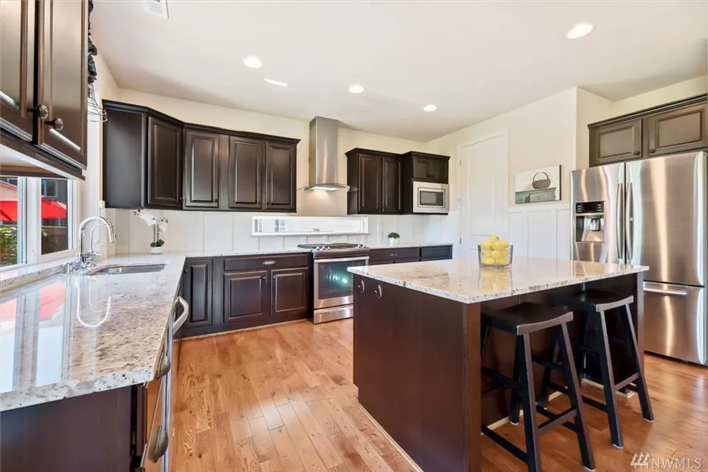 16208 3rd Ave S, Burien, WA 98148
