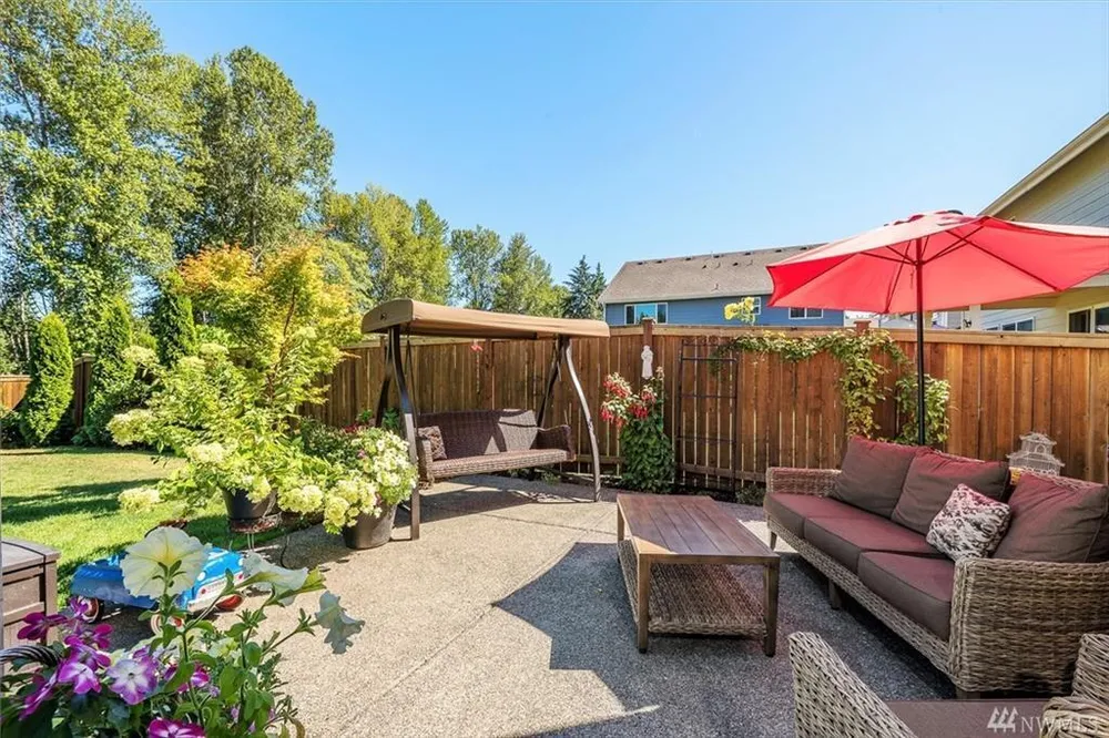 16208 3rd Ave S, Burien, WA 98148