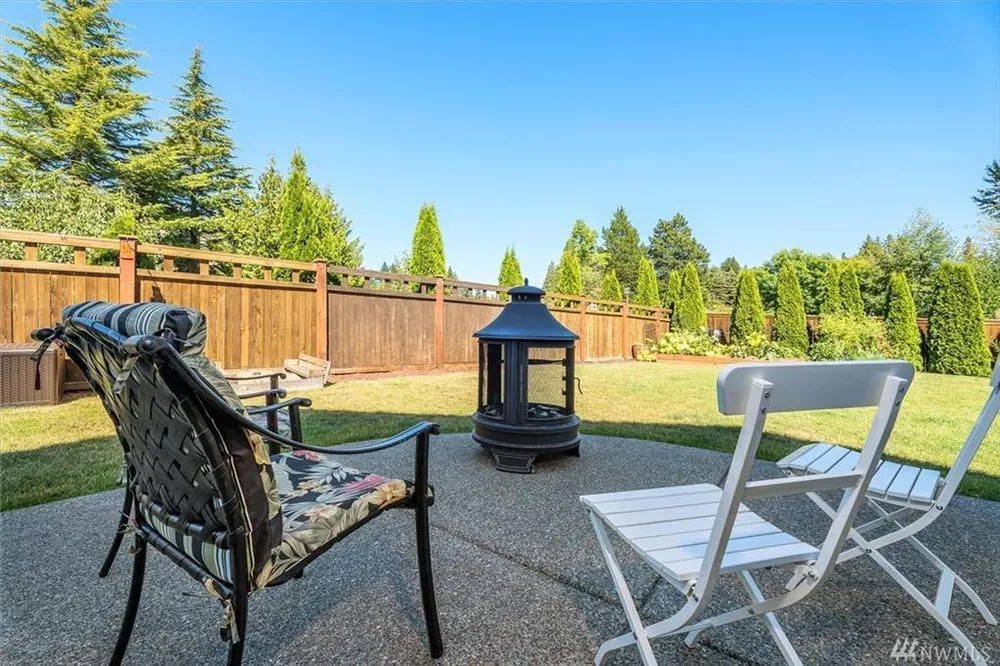 16208 3rd Ave S, Burien, WA 98148