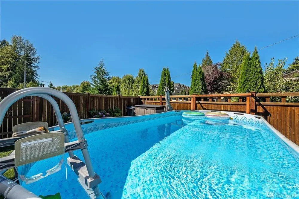 16208 3rd Ave S, Burien, WA 98148