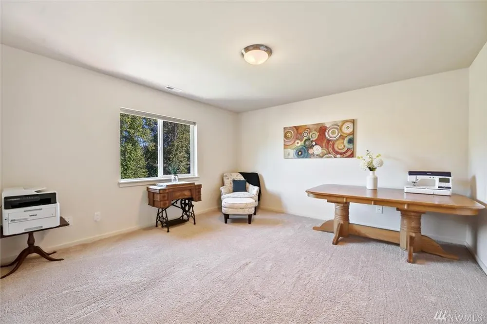 16208 3rd Ave S, Burien, WA 98148