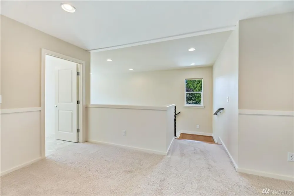 16208 3rd Ave S, Burien, WA 98148