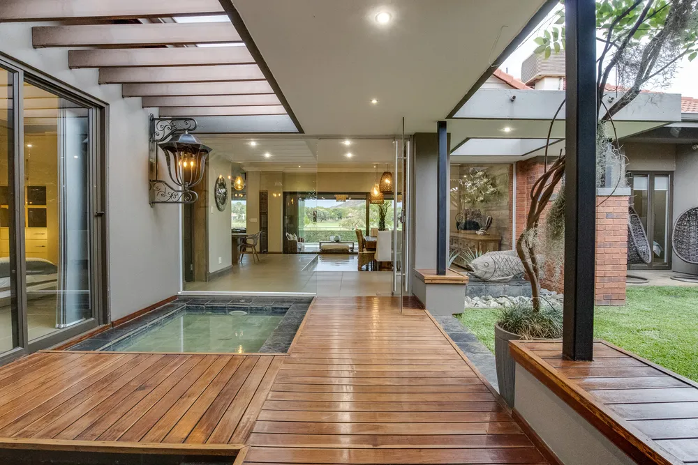 Video tour for South Africa, North West, Pecanwood Estate