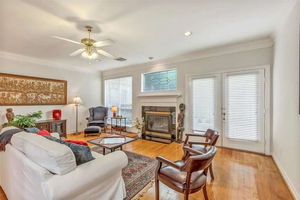 1202 Joe Annie St, Houston, TX 77019
