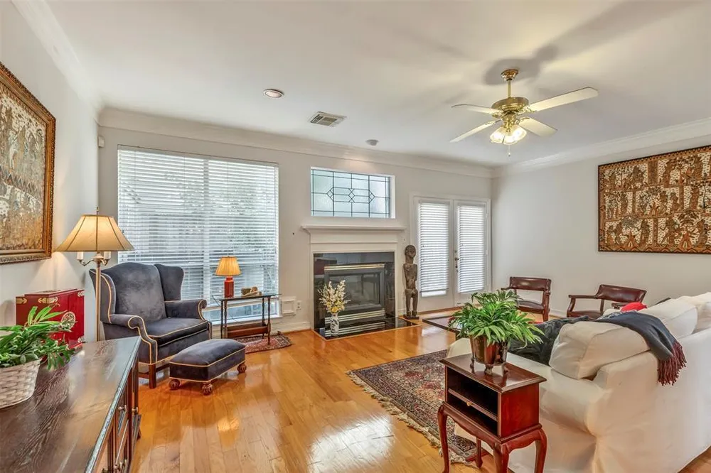 1202 Joe Annie St, Houston, TX 77019