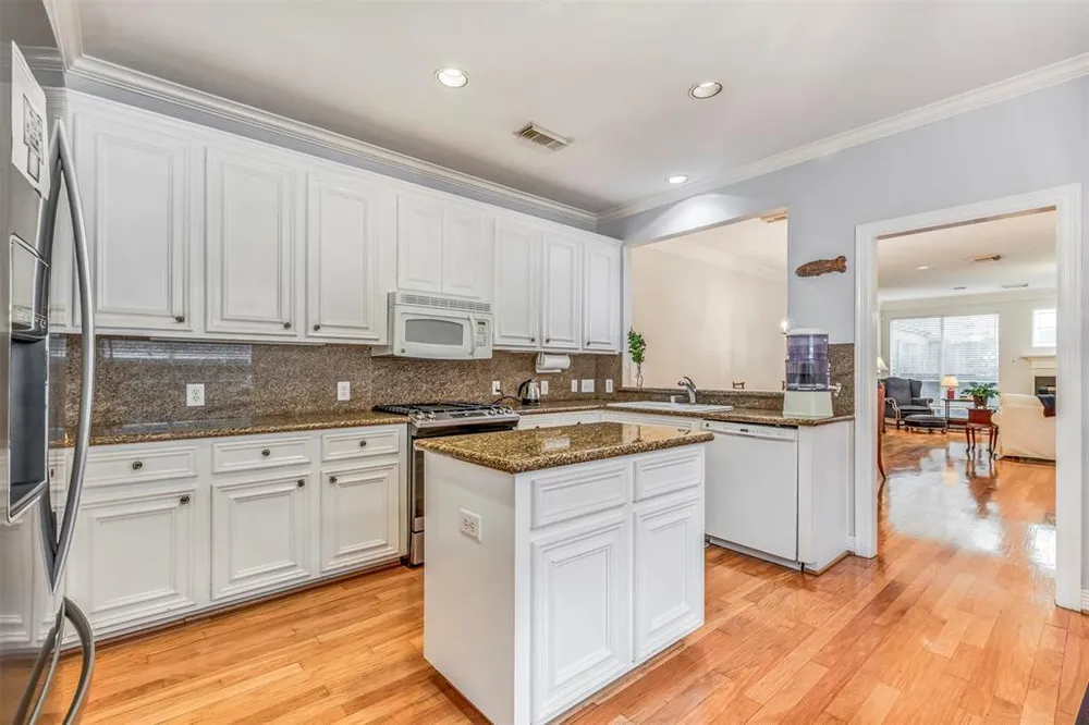 1202 Joe Annie St, Houston, TX 77019