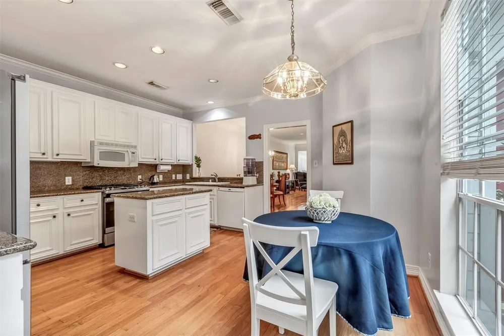 1202 Joe Annie St, Houston, TX 77019