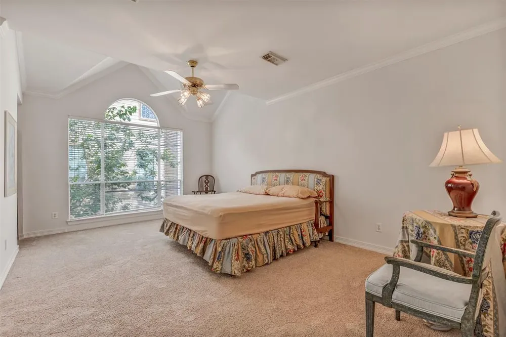 1202 Joe Annie St, Houston, TX 77019