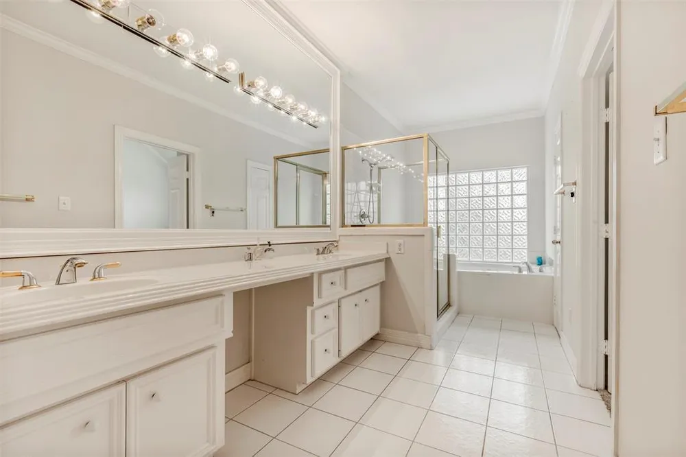 1202 Joe Annie St, Houston, TX 77019