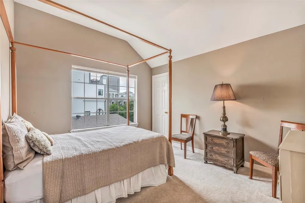 1202 Joe Annie St, Houston, TX 77019