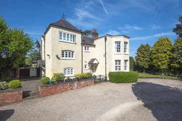 2 bedroom Property For Sale
