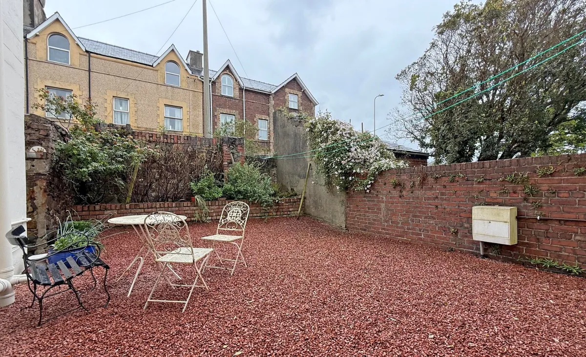 South Road, Caernarfon, Gwynedd, LL55