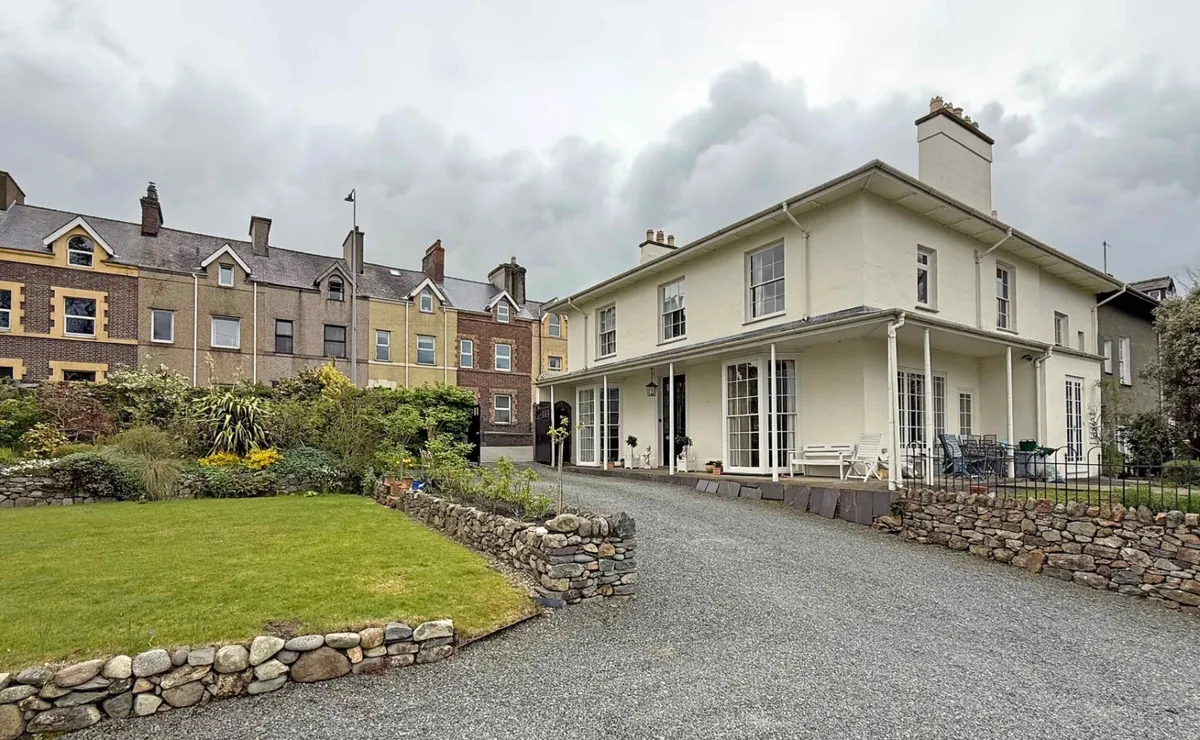 South Road, Caernarfon, Gwynedd, LL55