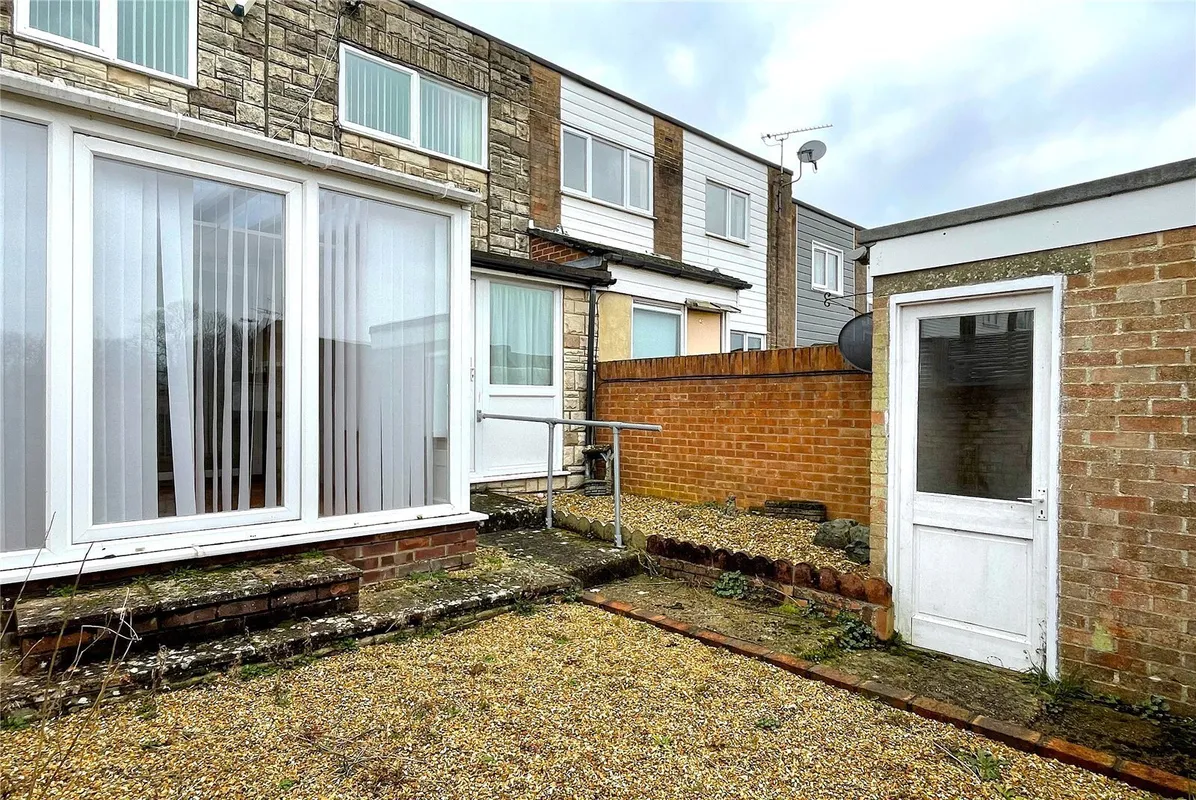 Sunnyside Walk, Havant, Hampshire, PO9