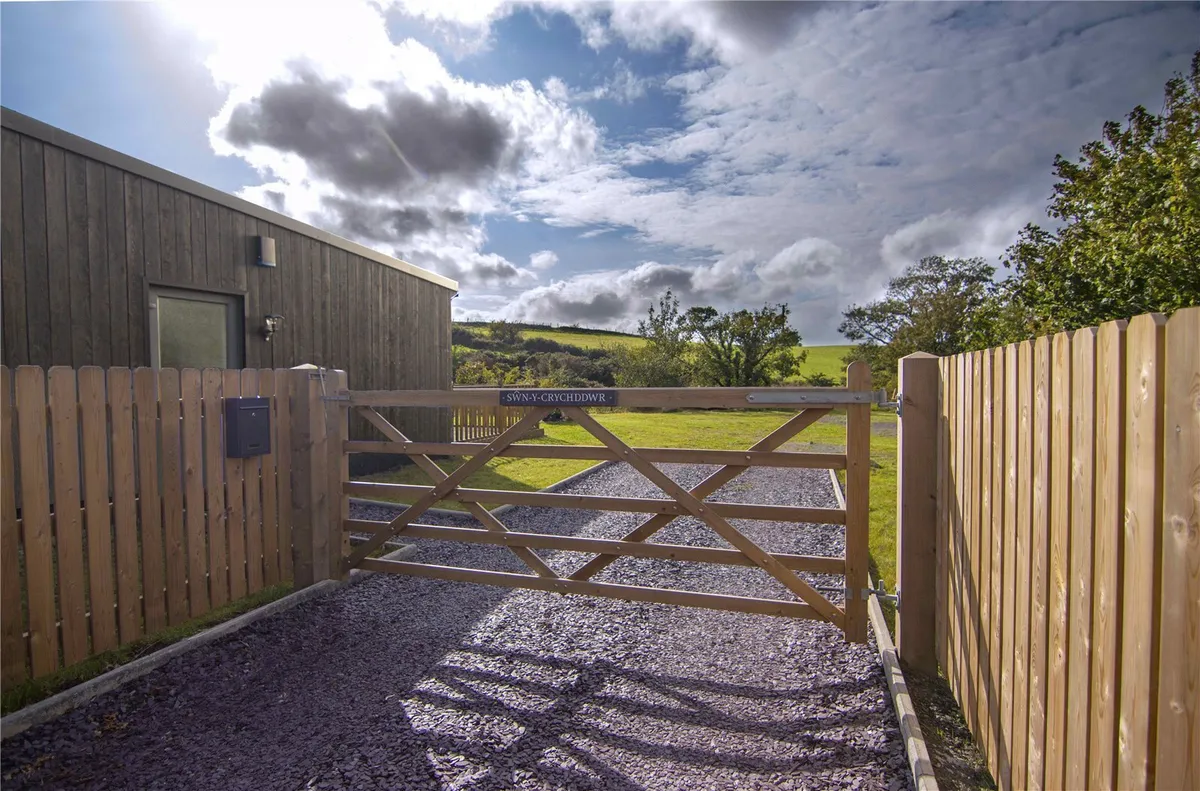 Llanllyfni, Caernarfon, Gwynedd, LL54