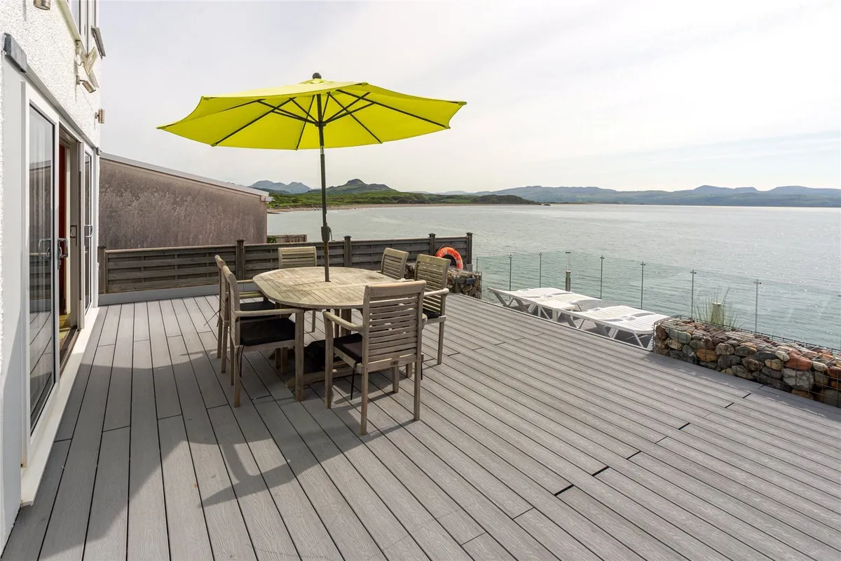 Castle Street, Criccieth, Gwynedd, LL52