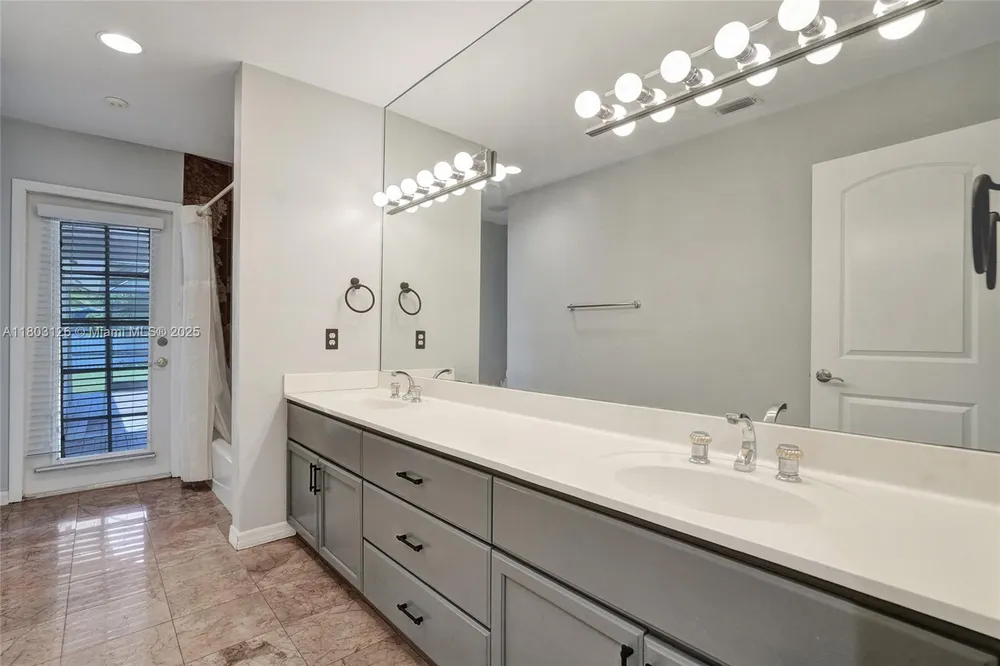 14940 SW 164th Terrace, Miami, FL 33187