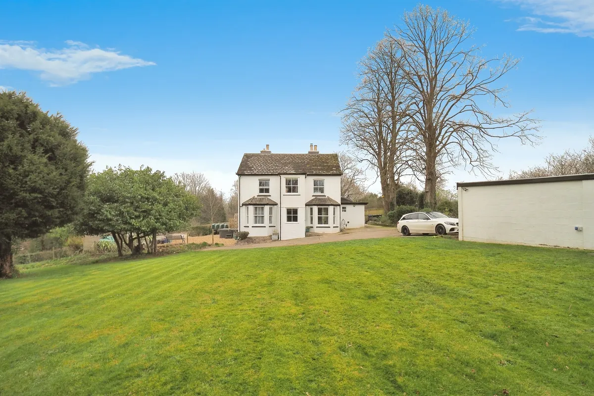 Winterslow Road, Porton, SALISBURY