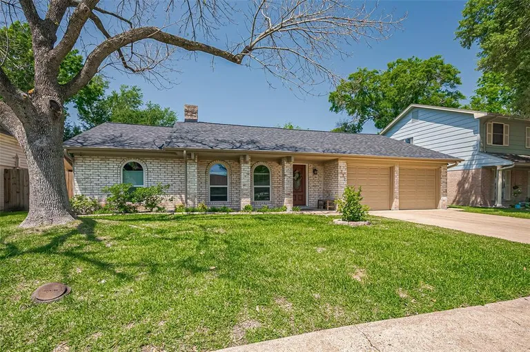 2322 Joel Wheaton Rd, Houston, TX 77077