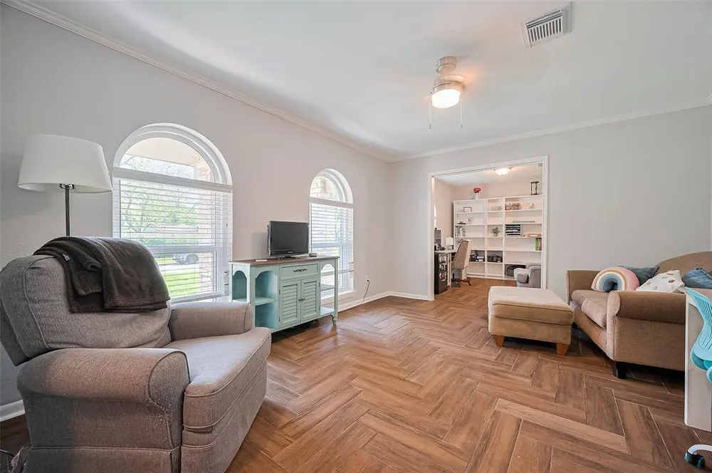 2322 Joel Wheaton Rd, Houston, TX 77077