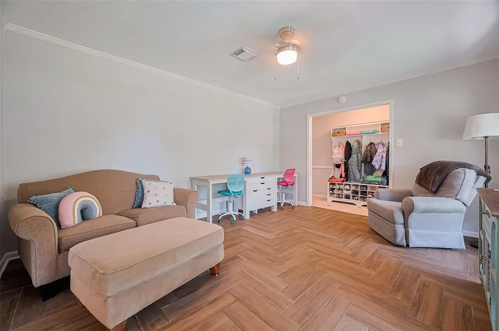 2322 Joel Wheaton Rd, Houston, TX 77077
