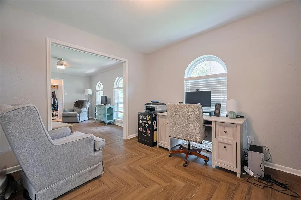 2322 Joel Wheaton Rd, Houston, TX 77077