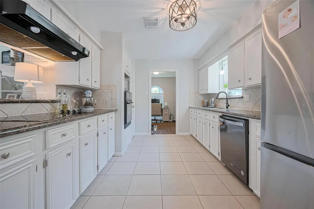 2322 Joel Wheaton Rd, Houston, TX 77077
