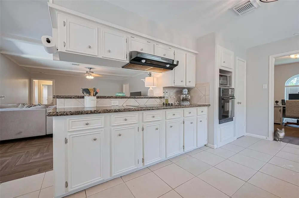 2322 Joel Wheaton Rd, Houston, TX 77077