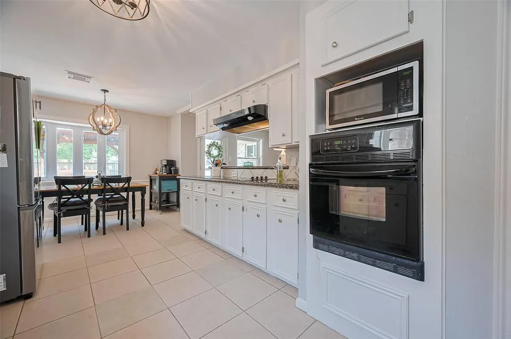 2322 Joel Wheaton Rd, Houston, TX 77077