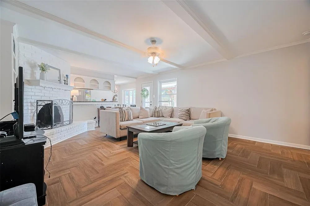 2322 Joel Wheaton Rd, Houston, TX 77077