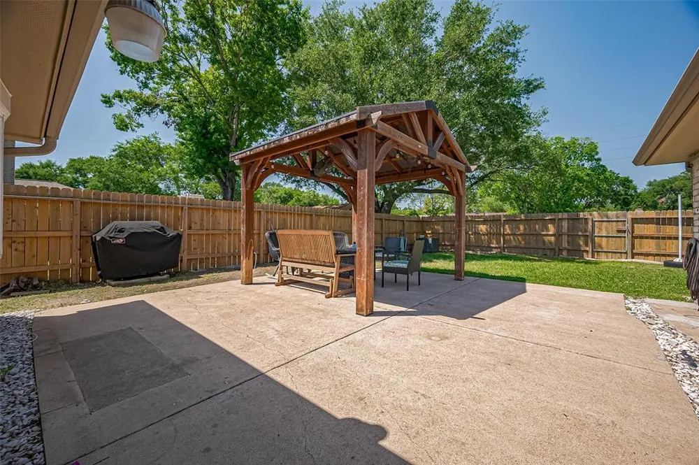2322 Joel Wheaton Rd, Houston, TX 77077