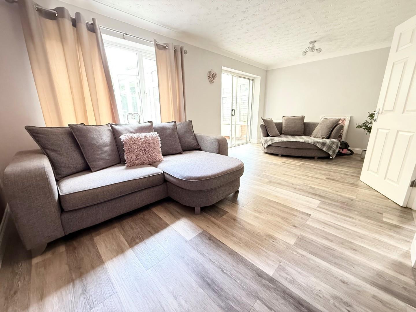 Cottesbrooke Gardens, East Hunsbury, Northampton Image 2