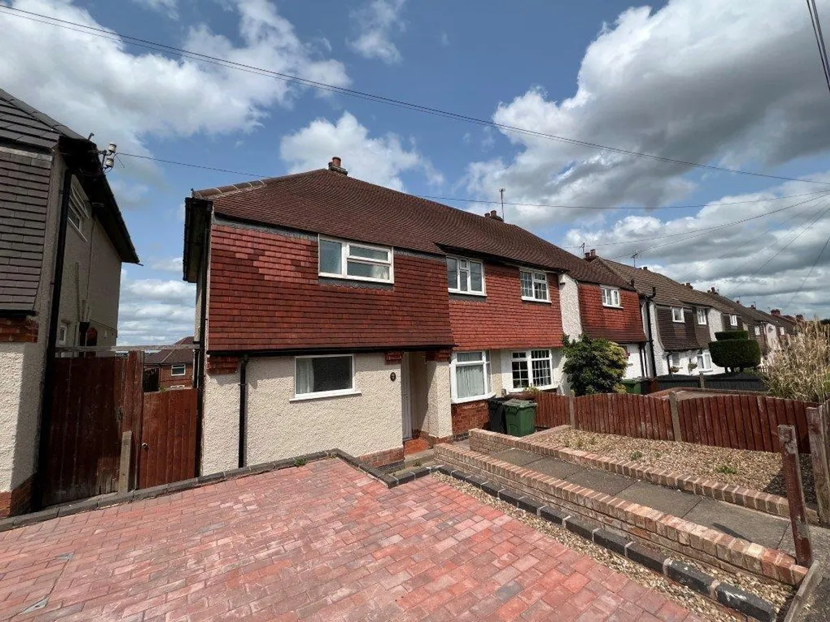JOHNSON ROAD, BIRSTALL