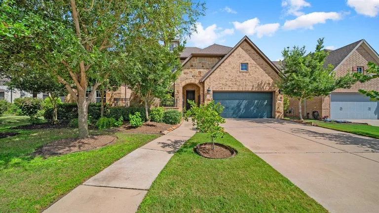 810 Sunbeam Creek Ct, Richmond, TX 77406