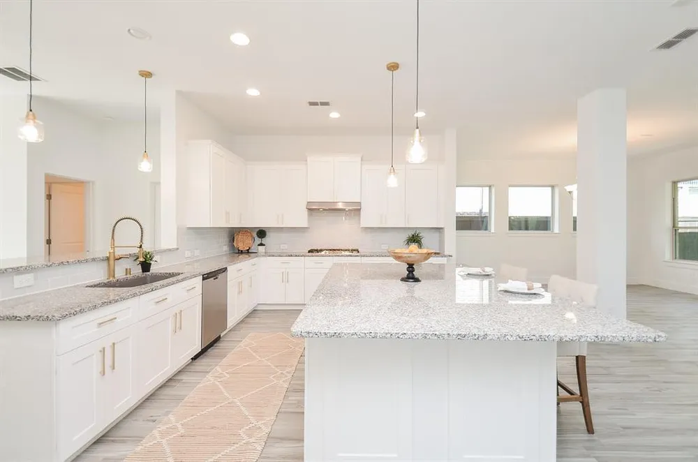 810 Sunbeam Creek Ct, Richmond, TX 77406