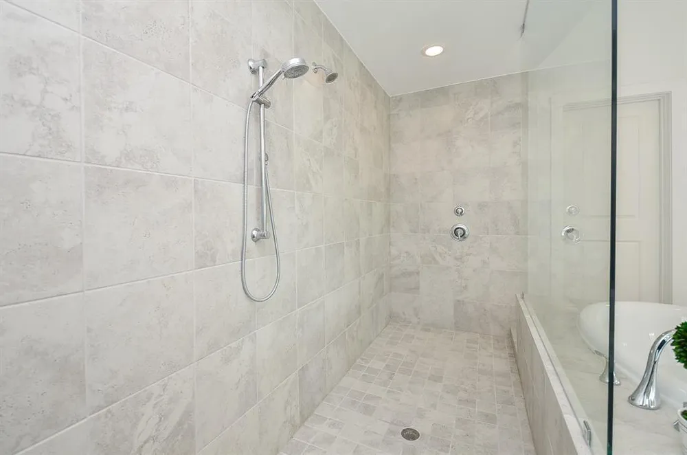 810 Sunbeam Creek Ct, Richmond, TX 77406