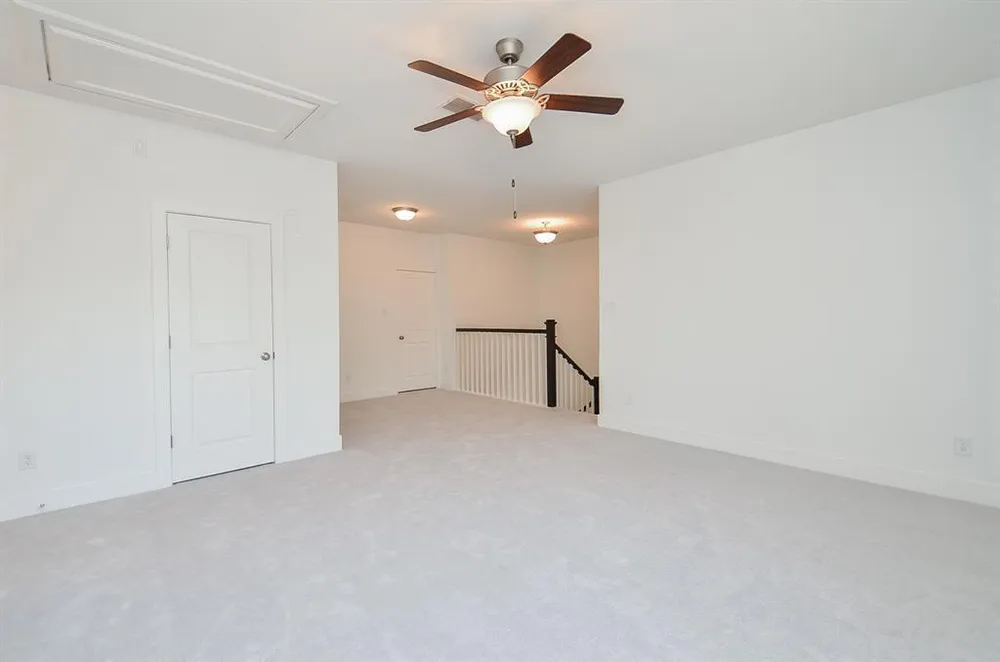 810 Sunbeam Creek Ct, Richmond, TX 77406