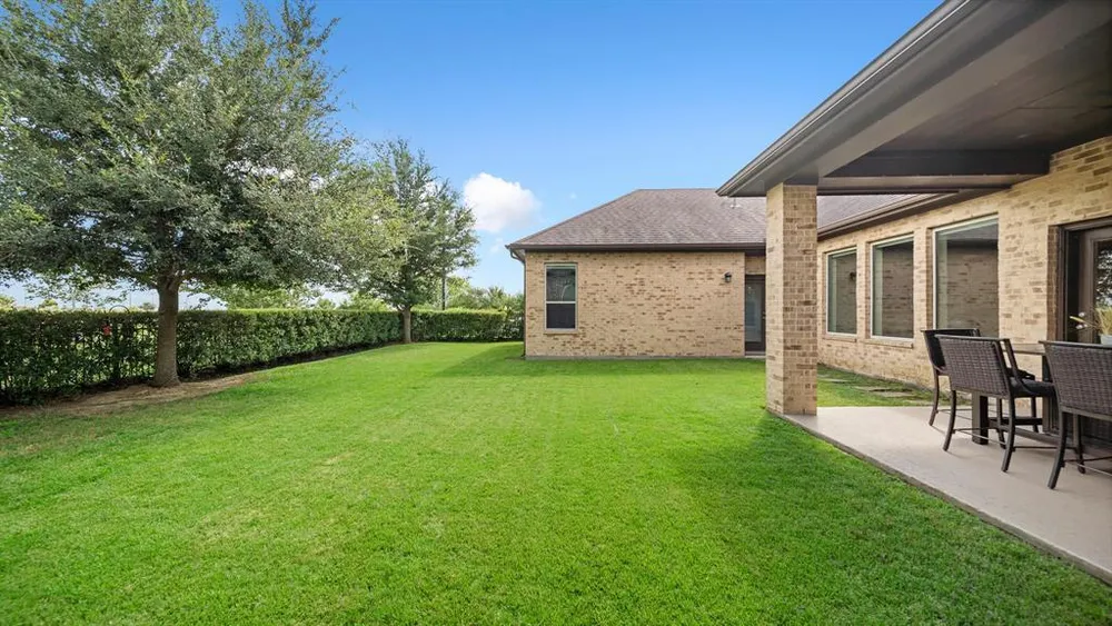 810 Sunbeam Creek Ct, Richmond, TX 77406