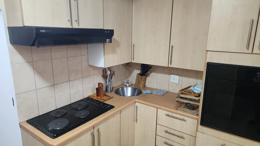 South Africa, Gauteng, Wychwood, Japonica Road, 9