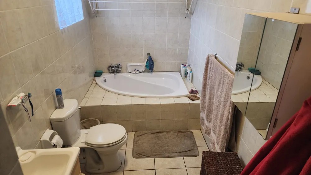 South Africa, Gauteng, Wychwood, Japonica Road, 9