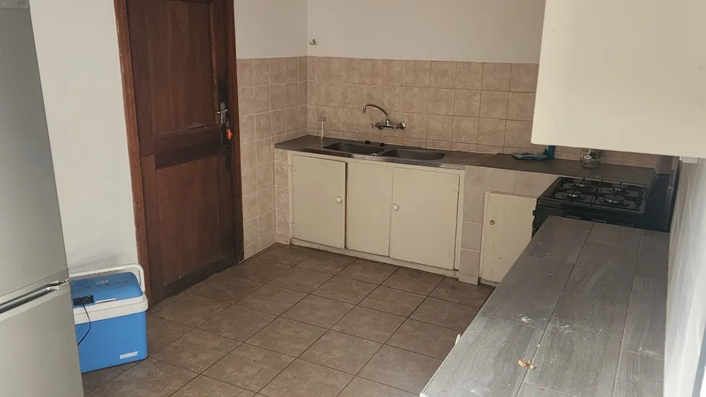 South Africa, Gauteng, Wychwood, Japonica Road, 9