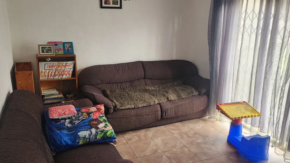 South Africa, Gauteng, Wychwood, Japonica Road, 9