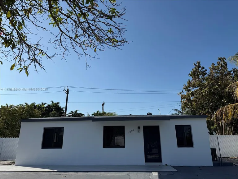9950 SW 55th St, Miami, FL 33165