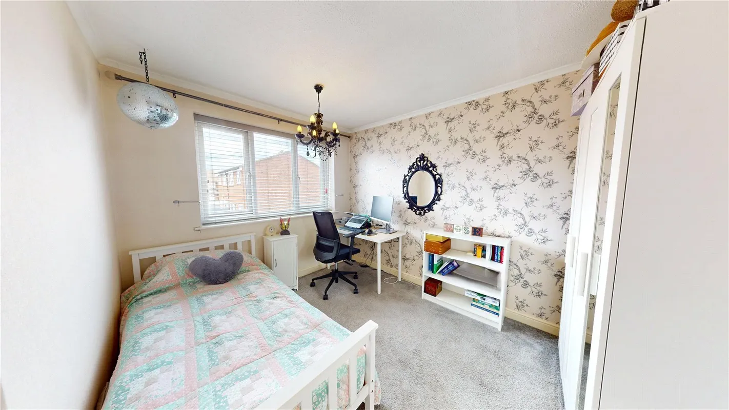 Regan Close, Stanford-le-Hope, Essex, SS17