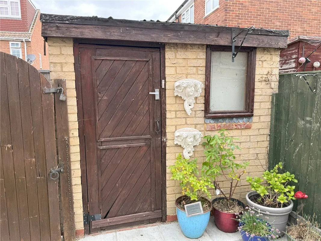 Regan Close, Stanford-le-Hope, Essex, SS17