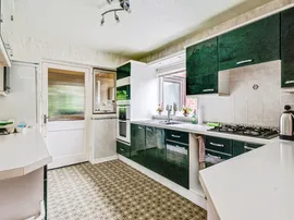 Elwes Road, Marcham, Abingdon thumb 3