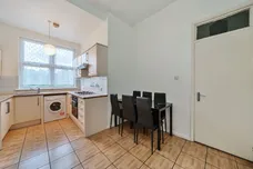 Woodstock Road, London, N4 photo 2
