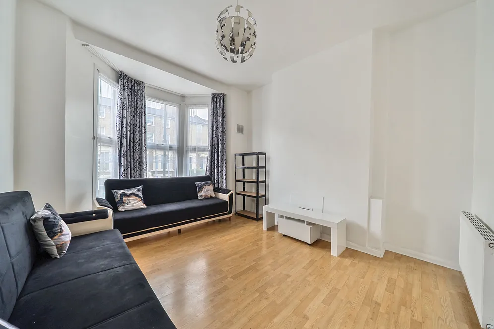 Woodstock Road, London, N4 photo 10